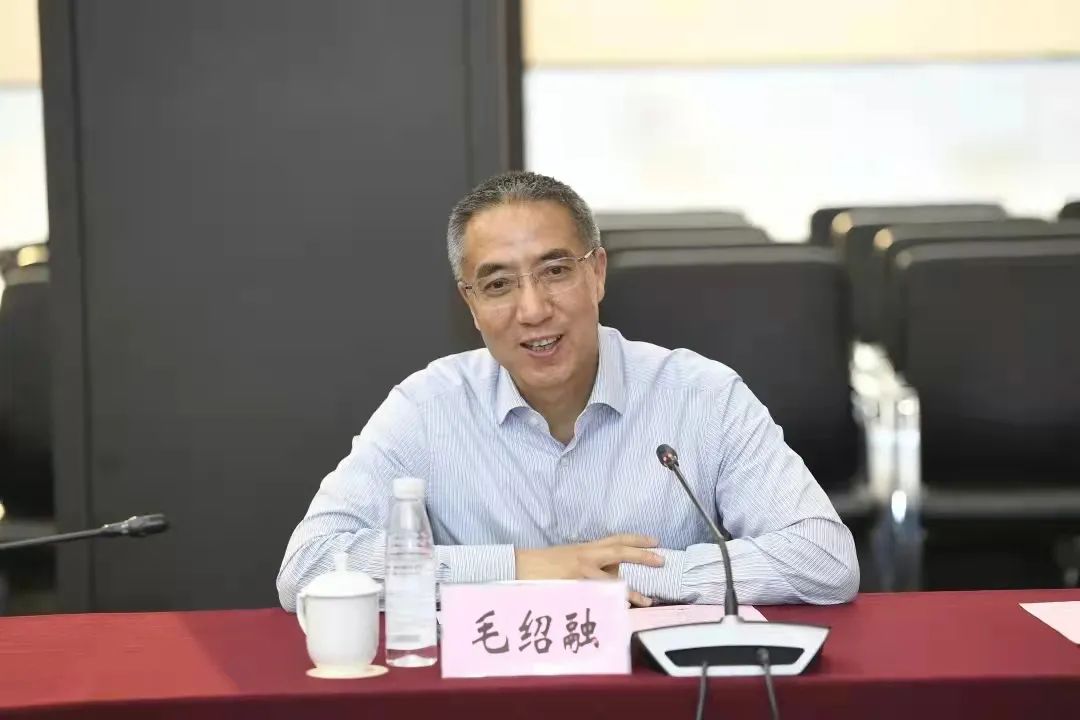 游艇会yth集团与杭报集团签订战略合作协议(图2)